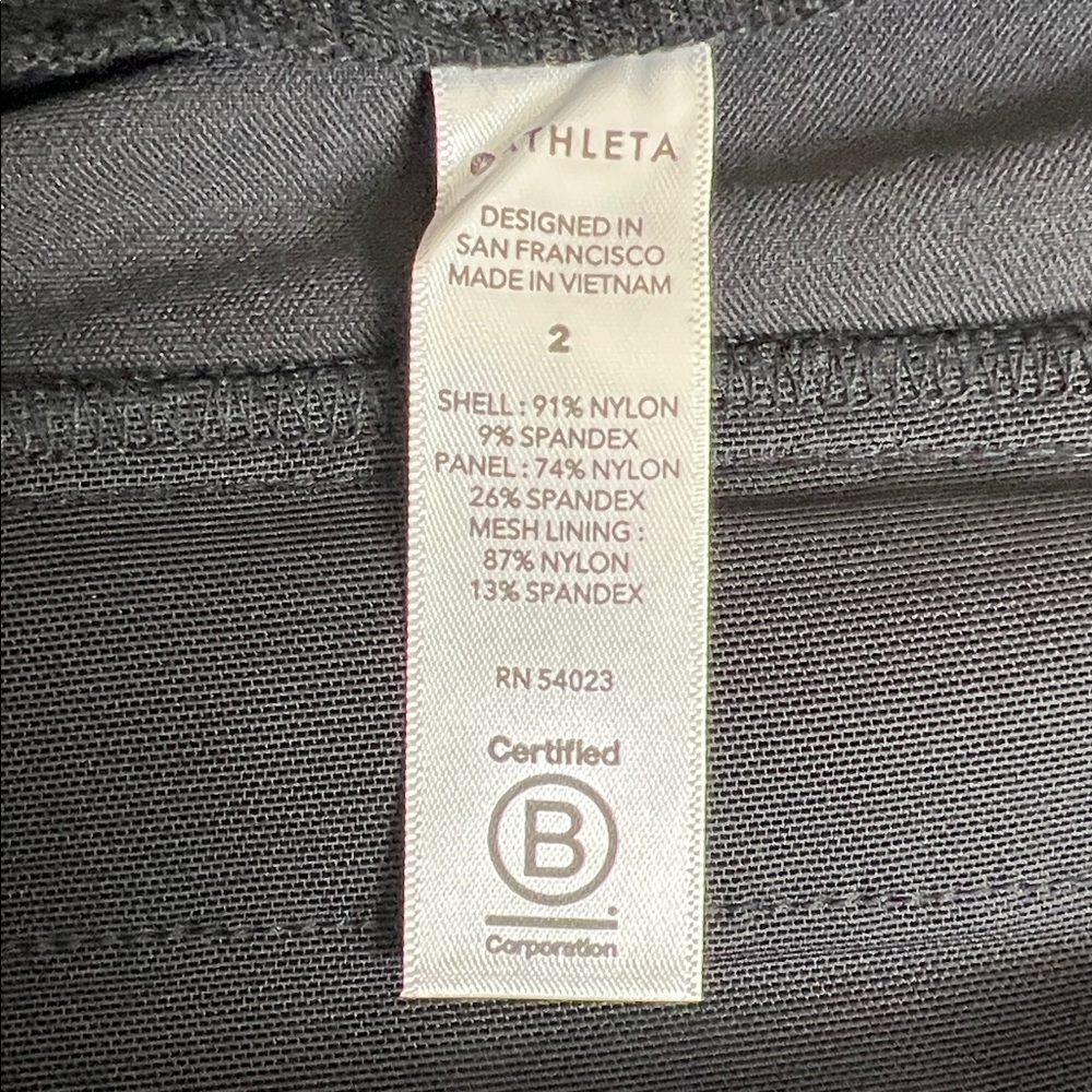 NWT Athleta Women’s Headlands Hybrid Trek High Rise Jogger Black Size 2 - Picture 11 of 11
